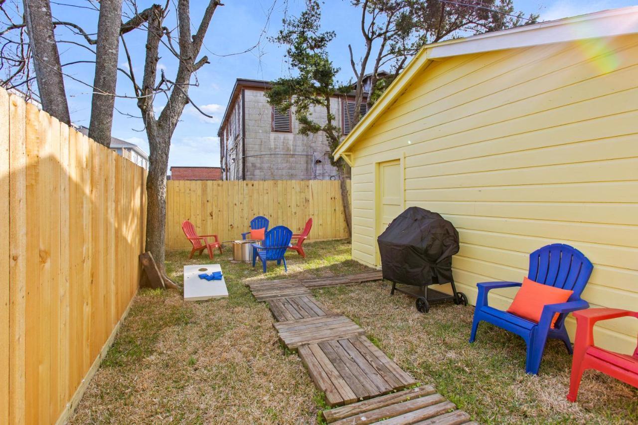 Chateau Des Amis Galveston Exterior foto