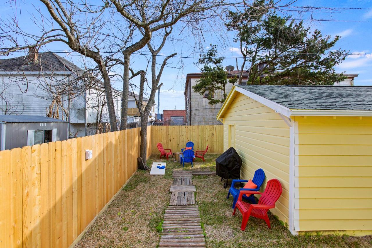 Chateau Des Amis Galveston Exterior foto